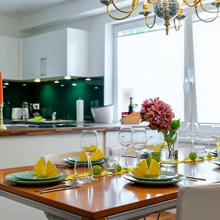 Familienfreundliche Erdgeschosswohnung Fuer 8 Pers Im Suedschwarzwald Daire Waldshut-Tiengen